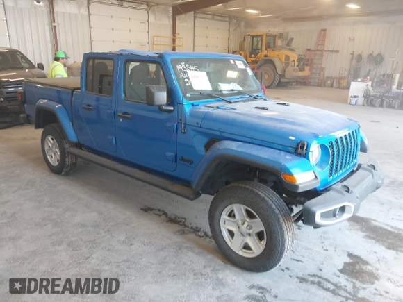 2020 Jeep Gladiator Sport S with VIN 1C6HJTAG8LL193845, listed as a IAAI auction lot 42085533 with 121,134 mi miles. Bid and sale history available at carsss.com. Image 1.