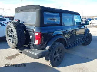 2022 Ford Bronco with VIN 1FMDE5BH9NLB25616, listed as a IAAI auction lot 41858725 with 34,162 mi miles. Bid and sale history available at carsss.com. Image 4.