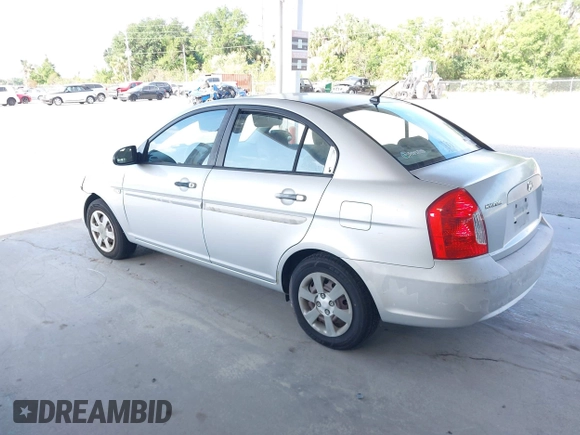 2007 Hyundai Accent GLS with VIN KMHCN46C27U138872, listed as a IAAI auction lot 42144670 with 81,260 mi miles. Bid and sale history available at carsss.com. Image 3.
