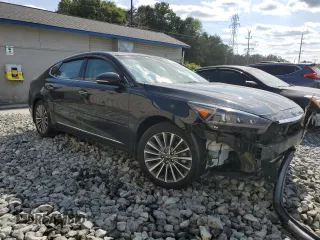 2017 Kia Cadenza Technology with VIN KNALC4J19H5061734, listed as a Copart auction lot 68061044 with 70,998 mi miles and Salvage Title. Bid and sale history available at carsss.com. Image 4.