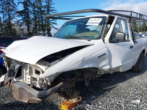 2000 Ford Ranger XL with VIN 1FTYR10C0YTB40536, listed as a IAAI auction lot 41132673 with 254,905 mi miles. Bid and sale history available at carsss.com. Image 6.