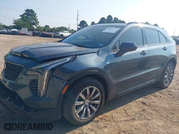2020 Cadillac XT4 FWD Sport with VIN 1GYFZER40LF048628, listed as a IAAI auction lot 39985771 with 61,030 mi miles. Bid and sale history available at carsss.com. Image 17.