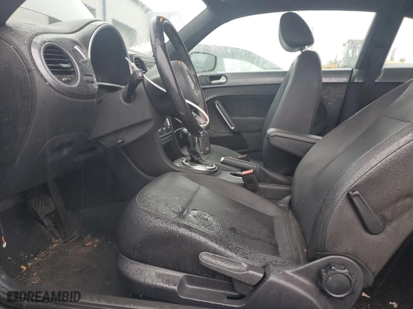 2012 Volkswagen Beetle 2.5L PZEV with VIN 3VWJP7AT8CM609112, listed as a Copart auction lot 84997514 with 160,122 mi miles and Salvage Title. Bid and sale history available at carsss.com. Image 7.