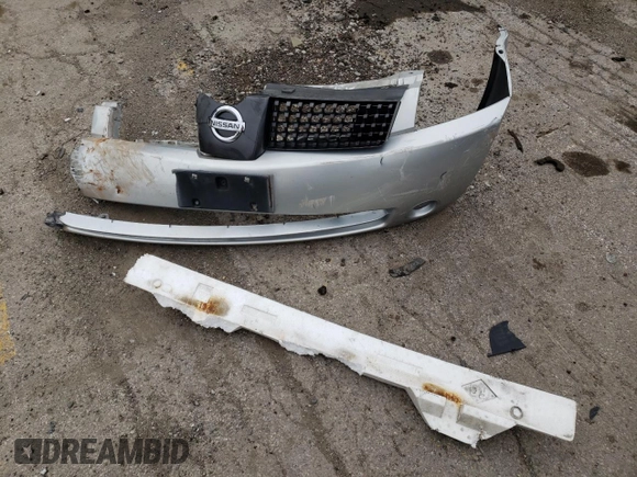 2004 Nissan Quest SE z VIN 5N1BV28U74N325634, wystawiony jako Copart lot #54238404 z przebiegiem Nie podano mil oraz Szkoda całkowita • Salvage title. Historia ofert i sprzedaży dostępna na DreamBid. Obrazek 13.