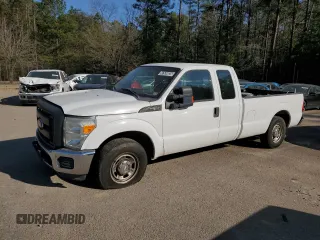 2013 Ford F-250 XL z VIN 1FT7X2A69DEA03237, wystawiony jako Copart lot #47534025 z przebiegiem 185 039 mil mil oraz Czysty tytuł • Clean title. Historia ofert i sprzedaży dostępna na DreamBid. Obrazek 1.