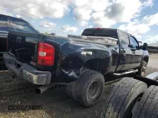 2007 GMC Sierra 3500HD DRW SLE2 z VIN 1GTJK33687F566382, wystawiony jako Copart lot #60751624 z przebiegiem 185 742 mil mil oraz Szkody całkowita. Historia ofert i sprzedaży dostępna na DreamBid. Obrazek 3.