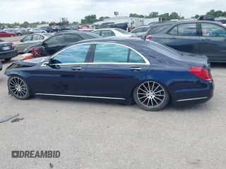 2017 Mercedes-Benz S 550 z VIN WDDUG8FB4HA307526, wystawiony jako IAAI lot #42473506 z przebiegiem 56 709 mil mil oraz . Historia ofert i sprzedaży dostępna na DreamBid. Obrazek 14.