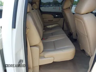 2011 GMC Sierra 2500HD Denali with VIN 1GT125CG9BF175853, listed as a IAAI auction lot 42487600 with 125,950 mi miles and . Bid and sale history available at DreamBid. Image 8.