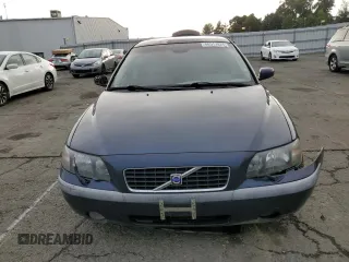 2004 Volvo S60 with VIN YV1RH59H142395252, listed as a Copart auction lot 86913824 with 139,999 mi miles and Salvage Title. Bid and sale history available at carsss.com. Image 5.