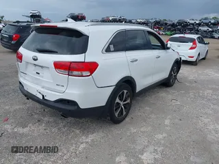 2017 Kia Sorento EX с VIN 5XYPH4A58HG315255, выставлен на аукционе IAAI как лот 42641751 с пробегом 105 385 миль миль и . История ставок и продаж доступна на DreamBid. Изображение 4.