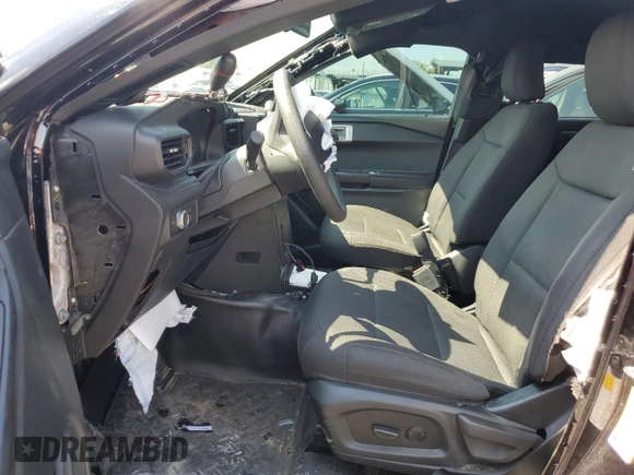 2022 Ford Police Interceptor Utility z VIN 1FM5K8AB4NGC24431, wystawiony jako Copart lot #66614844 z przebiegiem 27 336 mil mil oraz Szkoda całkowita • Salvage title. Historia ofert i sprzedaży dostępna na DreamBid. Obrazek 7.