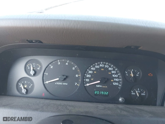 2002 Jeep Grand Cherokee Laredo with VIN 1J4GW48NX2C243282, listed as a IAAI auction lot 41362493 with 201,932 mi miles. Bid and sale history available at carsss.com. Image 7.