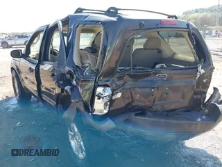 2007 Ford Escape XLT с VIN 1FMYU93197KB68777, выставлен на аукционе IAAI как лот 41996027 с пробегом 206 497 миль миль и . История ставок и продаж доступна на DreamBid. Изображение 3.