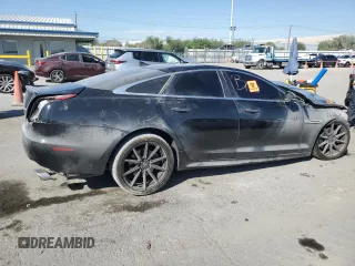 2015 Jaguar XJ z VIN SAJWA1CZ9F8V86796, wystawiony jako Copart lot #76458134 z przebiegiem Nie podano mil oraz Szkoda całkowita • Salvage title. Historia ofert i sprzedaży dostępna na DreamBid. Obrazek 3.