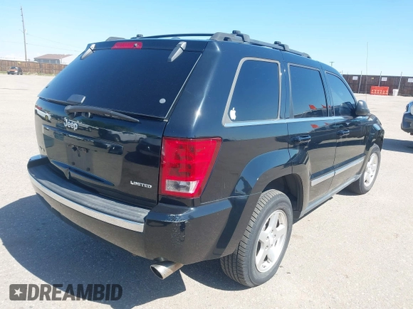 2005 Jeep Grand Cherokee Limited with VIN 1J8HR58N35C722387, listed as a IAAI auction lot 42229342 with 229,720 mi miles and . Bid and sale history available at DreamBid. Image 4.