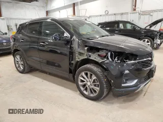 2022 Buick Encore GX Essence с VIN KL4MMGSLXNB090950, выставлен на аукционе Copart как лот 52692915 с пробегом 36 353 миль миль и Списание • Salvage title. История ставок и продаж доступна на DreamBid. Изображение 4.
