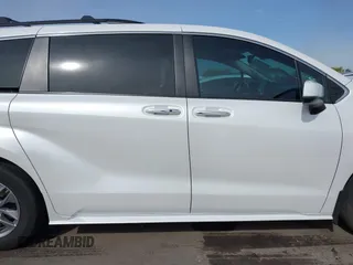 2023 Toyota Sienna XLE with VIN 5TDYSKFC8PS107895, listed as a IAAI auction lot 41924494 with 10,122 mi miles. Bid and sale history available at carsss.com. Image 13.