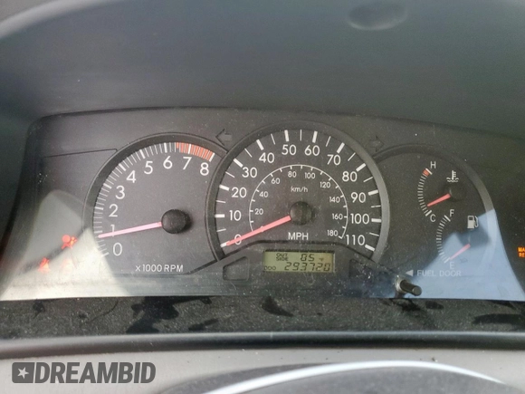 2005 Toyota Corolla CE with VIN 1NXBR32EX5Z443647, listed as a Copart auction lot 60758375 with 293,720 mi miles and Salvage title. Bid and sale history available at DreamBid. Image 9.