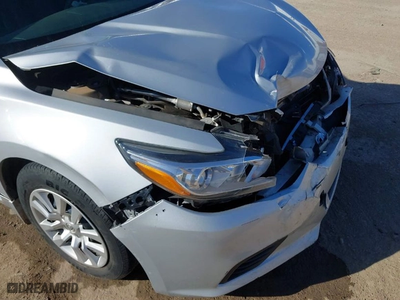 2016 Nissan Altima 2.5 SR with VIN 1N4AL3AP5GN337677, listed as a IAAI auction lot 41699764 with 86,761 mi miles. Bid and sale history available at carsss.com. Image 6.