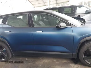 2023 Fisker Ocean Extreme z VIN VCF1EBU26PG007792, wystawiony jako IAAI lot #41808090 z przebiegiem Nie podano mil oraz . Historia ofert i sprzedaży dostępna na DreamBid. Obrazek 14.