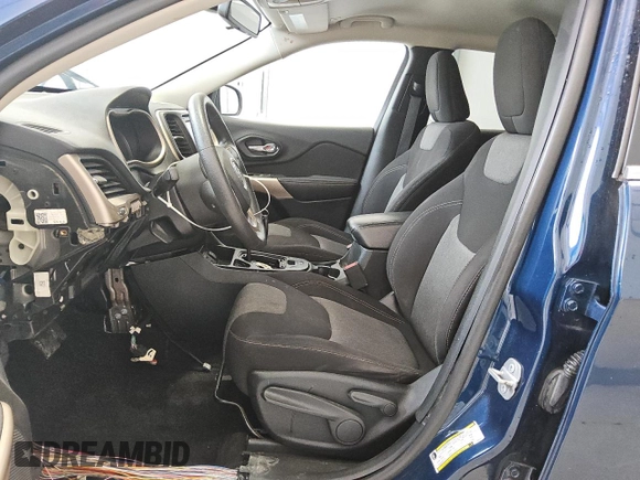 2018 Jeep Cherokee Latitude with VIN 1C4PJLCB7JD604911, listed as a Copart auction lot 60128925 with 132,842 mi miles and Clean title. Bid and sale history available at DreamBid. Image 7.
