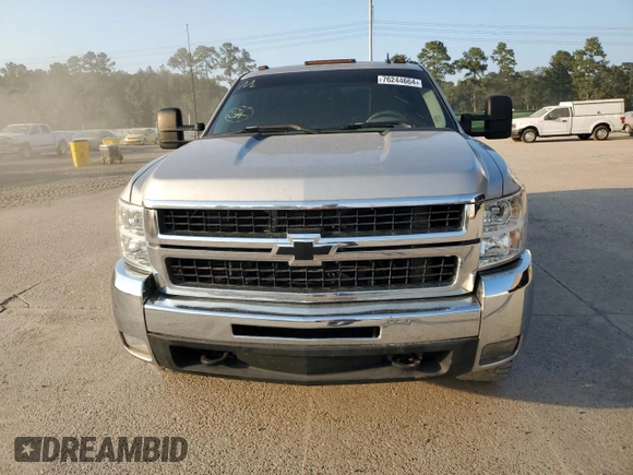 2008 Chevrolet Silverado 3500HD DRW LTZ with VIN 1GCJK33608F111611, listed as a Copart auction lot 76244664 with 287,483 mi miles and Salvage Title. Bid and sale history available at carsss.com. Image 5.