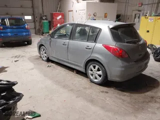 2011 Nissan Versa 1.8 S with VIN 3N1BC1CP0BL403242, listed as a IAAI auction lot 41564302 with 146,767 mi miles. Bid and sale history available at carsss.com. Image 3.