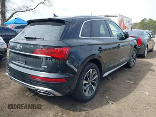 2025 Audi Q5 S line Premium Plus with VIN WA1EAAFY2S2035114, listed as a IAAI auction lot 42001102 with 778 mi miles and . Bid and sale history available at DreamBid. Image 4.
