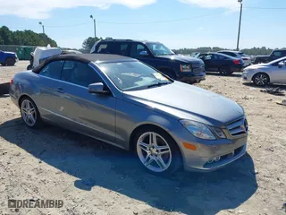 2011 Mercedes-Benz E-Class E 350 with VIN WDDKK5GF0BF042507, listed as a IAAI auction lot 40042819 with 94,367 mi miles. Bid and sale history available at carsss.com. Image 1.