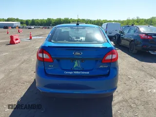 2011 Ford Fiesta SE z VIN 3FADP4BJXBM175601, wystawiony jako IAAI lot #42282031 z przebiegiem 157 658 mil mil oraz . Historia ofert i sprzedaży dostępna na DreamBid. Obrazek 17.