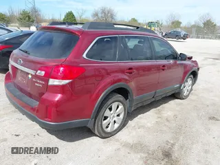 2011 Subaru Outback Limited Power Moon z VIN 4S4BREKC5B2421461, wystawiony jako IAAI lot #42146195 z przebiegiem 84 312 mil mil oraz . Historia ofert i sprzedaży dostępna na DreamBid. Obrazek 4.