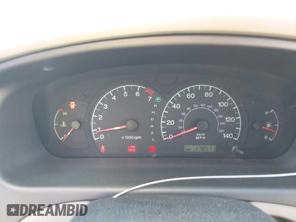 2003 Hyundai Elantra GLS z VIN KMHDN45D93U469313, wystawiony jako IAAI lot #41697422 z przebiegiem 178 571 mil mil oraz . Historia ofert i sprzedaży dostępna na DreamBid. Obrazek 7.