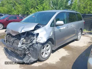 2018 Toyota Sienna LE Auto Access Seat with VIN 5TDKZ3DC9JS904884, listed as a IAAI auction lot 42132992 with 157,974 mi miles and . Bid and sale history available at DreamBid. Image 2.