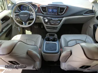 2017 Chrysler Pacifica Limited z VIN 2C4RC1GG4HR607740, wystawiony jako Copart lot #53989725 z przebiegiem 158 148 mil mil oraz Szkoda całkowita • Salvage title. Historia ofert i sprzedaży dostępna na DreamBid. Obrazek 8.
