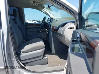 2010 Chrysler Town & Country Touring with VIN 2A4RR5D11AR346489, listed as a IAAI auction lot 42102358 with 150,860 mi miles. Bid and sale history available at carsss.com. Image 5.