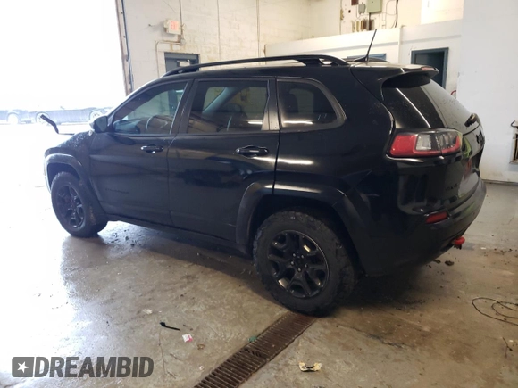 2019 Jeep Cherokee Trailhawk z VIN 1C4PJMBX2KD317917, wystawiony jako Copart lot #61079955 z przebiegiem 94 169 mil mil oraz Czysty tytuł • Clean title. Historia ofert i sprzedaży dostępna na DreamBid. Obrazek 2.