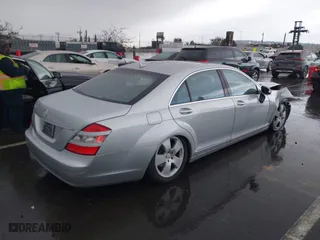 2007 Mercedes-Benz S-Class 5.5L V8 with VIN WDDNG71X87A134237, listed as a IAAI auction lot 41791341 with 107,783 mi miles. Bid and sale history available at carsss.com. Image 4.