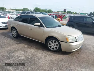 2007 Ford Five Hundred SEL z VIN 1FAFP241X7G119234, wystawiony jako IAAI lot #42142742 z przebiegiem 217 800 mil mil oraz . Historia ofert i sprzedaży dostępna na DreamBid. Obrazek 1.