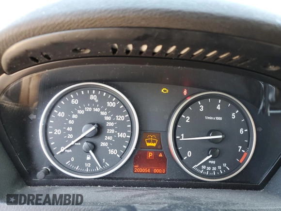 2008 BMW X5 3.0si with VIN 5UXFE43538L036834, listed as a Copart auction lot 46236665 with 203,054 mi miles and Clean Title. Bid and sale history available at carsss.com. Image 9.