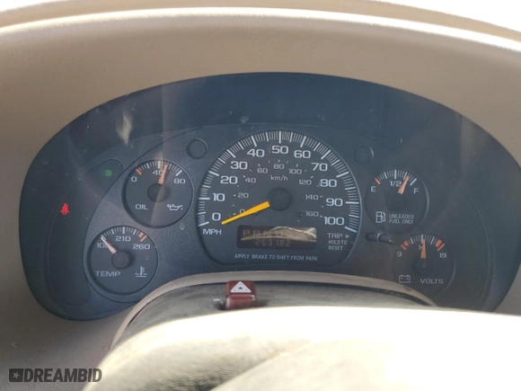 1998 GMC Safari Passenger with VIN 1GKEL19W6WB525088, listed as a Copart auction lot 67982664 with 163,182 mi miles and Salvage Title. Bid and sale history available at carsss.com. Image 9.