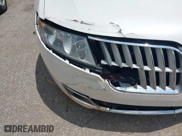 2010 Lincoln MKZ with VIN 3LNHL2GC7AR618032, listed as a IAAI auction lot 42521880 with 191,287 mi miles and . Bid and sale history available at DreamBid. Image 6.