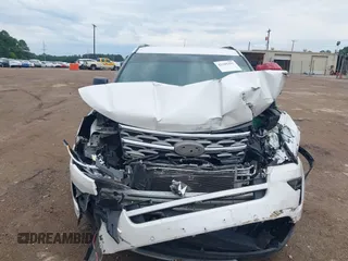 2018 Ford Explorer XLT with VIN 1FM5K7D82JGA54896, listed as a IAAI auction lot 42105397 with Not provided miles and . Bid and sale history available at DreamBid. Image 13.
