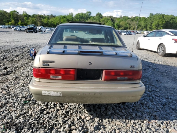 1996 Buick Regal с VIN 2G4WF52KXT1403234, выставлен на аукционе Copart как лот 52086495 с пробегом 203 388 миль миль и Списание • Salvage title. История ставок и продаж доступна на DreamBid. Изображение 6.