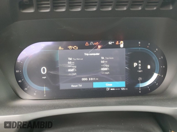 2025 Volvo XC90 Plus with VIN YV4062PE0S1342246, listed as a Copart auction lot 45939605 with 3,511 mi miles and Clean Title. Bid and sale history available at DreamBid. Image 9.