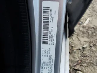 2014 Chrysler 200 Touring z VIN 1C3CCBBB9EN178597, wystawiony jako Copart lot #87951805 z przebiegiem Nie podano mil oraz Szkoda całkowita • Salvage title. Historia ofert i sprzedaży dostępna na DreamBid. Obrazek 13.