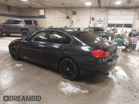2013 BMW 3 Series 328i xDrive with VIN WBA3B3C5XDF532372, listed as a IAAI auction lot 41876130 with 121,545 mi miles and . Bid and sale history available at DreamBid. Image 3.