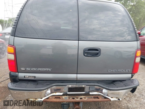 2002 Chevrolet Suburban LT with VIN 3GNEC16Z22G132756, listed as a IAAI auction lot 42503086 with Not provided miles and . Bid and sale history available at DreamBid. Image 16.