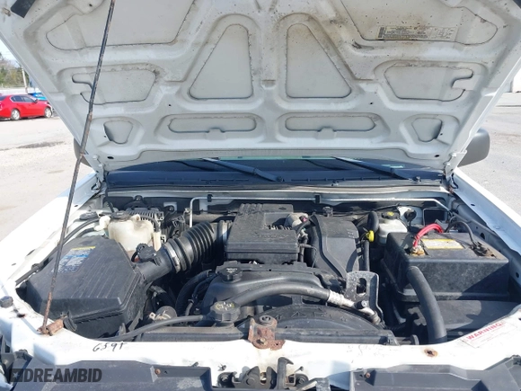 2005 Chevrolet Colorado 1SC LS Z85 with VIN 1GCDT136558110145, listed as a IAAI auction lot 41950268 with 157,990 mi miles. Bid and sale history available at carsss.com. Image 10.