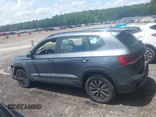 2024 Volkswagen Taos S с VIN 3VV5X7B21RM015188, выставлен на аукционе IAAI как лот 42509303 с пробегом 37 697 миль миль и . История ставок и продаж доступна на DreamBid. Изображение 14.