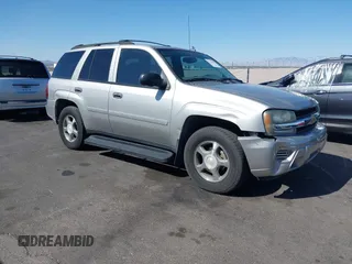 2007 Chevrolet TrailBlazer LS with VIN 1GNDS13S272285255, listed as a IAAI auction lot 42115583 with 172,061 mi miles and . Bid and sale history available at DreamBid. Image 1.